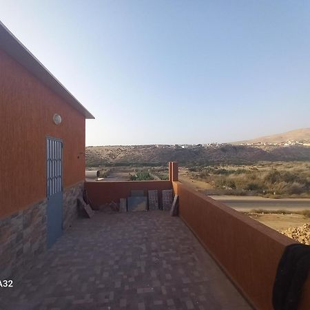 ホテル Banana House タムリ エクステリア 写真
